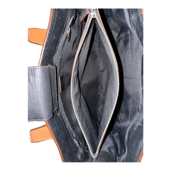 Coach Swagger EUC In Burnished Glovetanned Leather $395 Retail - Picture 12 of 16